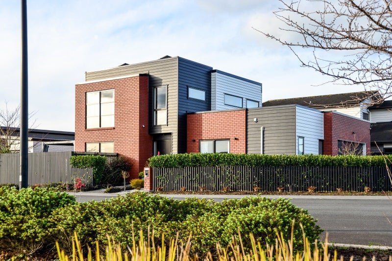 18 Capper Crescent, Chartwell, Hamilton - Carousel 2