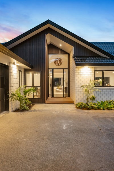 16 Mellefont Close, East Tamaki Heights, Auckland - Carousel 2