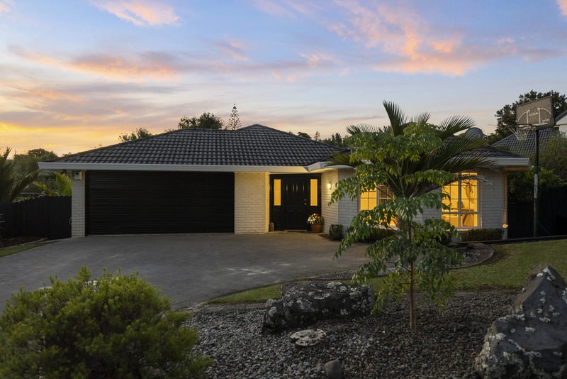 41 Westview Court, Somerville, Auckland - Carousel 1