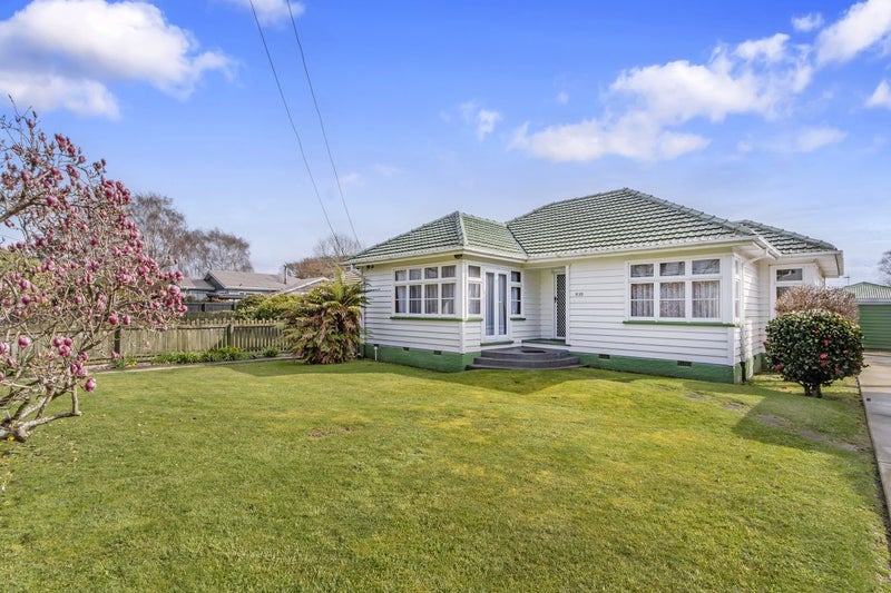 930 Avonside Drive, Avondale, Christchurch - Carousel 1