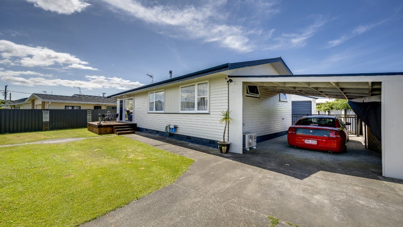 7 Frickleton Street, Taradale, Napier - Carousel 1