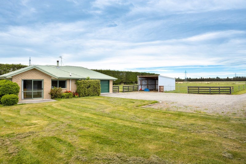 206 Kiri Kiri Road, Burnt Hill, Oxford - Carousel 1