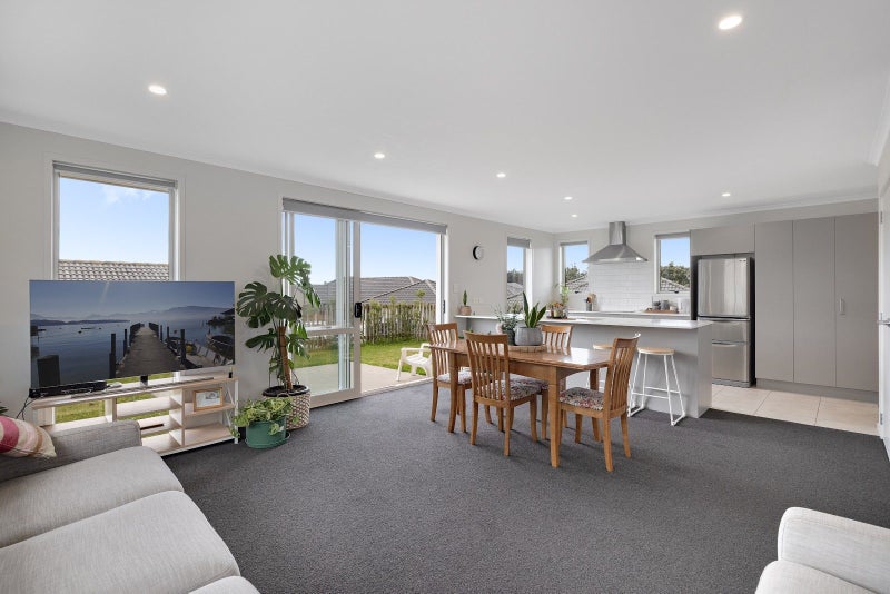 1 Harakeke Way, Papamoa Beach, Te Puke - Carousel 2
