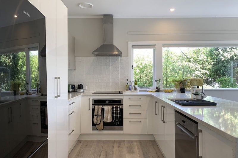 533A Broadway, Miramar, Wellington - Carousel 2