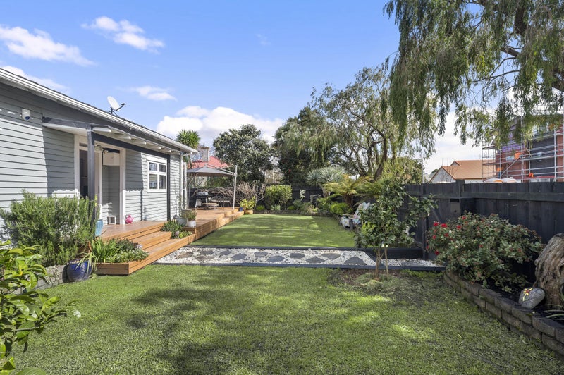 36 Wingate Street, Avondale, Auckland - Carousel 2