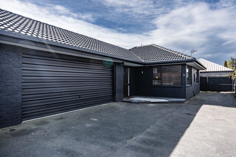16B Beauford Place, Parklands, Christchurch - Carousel 1