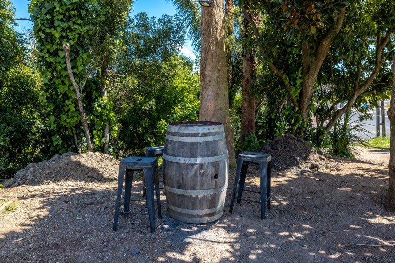 2 Natzka Road, Ostend, Waiheke Island - Carousel 37