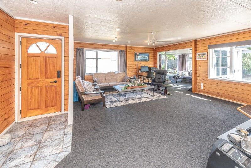 21 Waharua Place, Tawhero, Whanganui - Carousel 2