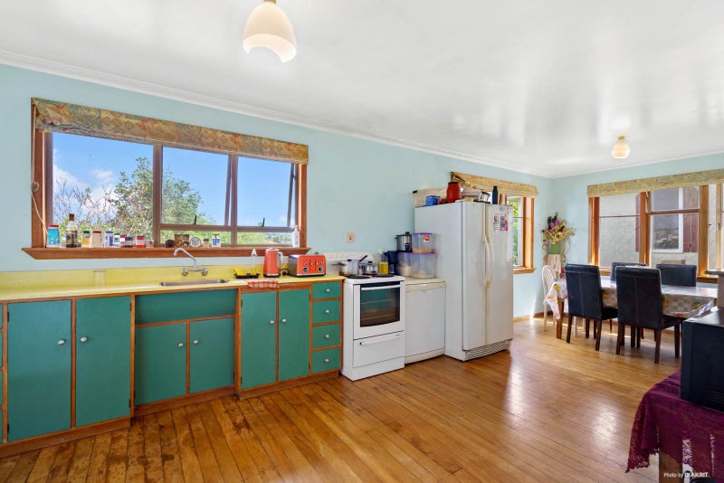 31 Barbary Avenue, Kelston, Auckland - Carousel 2