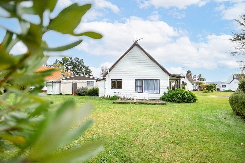 23B Kingfisher Way, Te Kowhai, Hamilton - Carousel 1