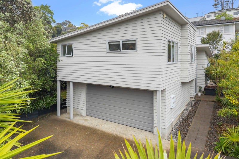 38A Sequoia Place, Sunnynook, Auckland - Carousel 1
