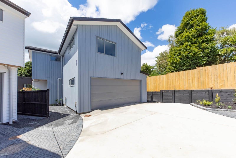 53E Mcleod Road, Te Atatu South, Auckland - Carousel 1