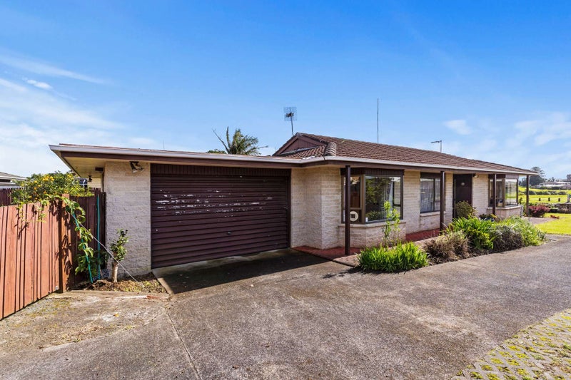 30 Gibbons Road, Weymouth, Auckland - Carousel 2