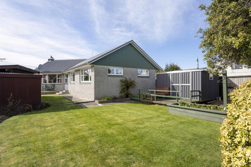 11 Dymock Place, Bishopdale, Christchurch - Carousel 2