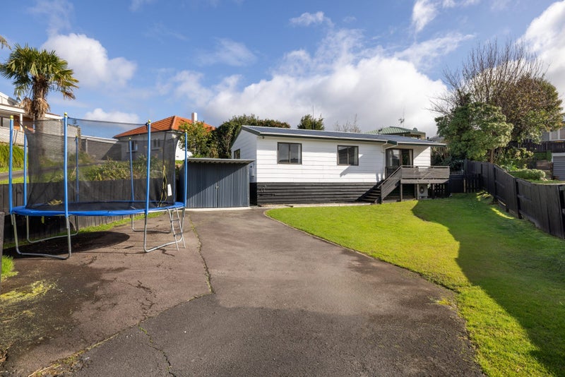 85 Greerton Road, Gate Pa, Tauranga - Carousel 1