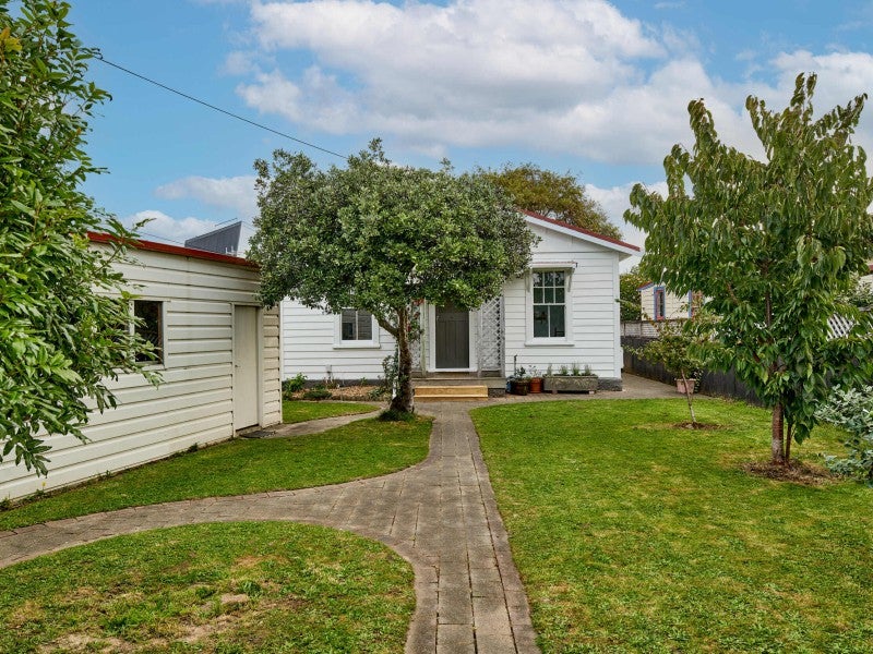 70 Randwick Crescent, Moera, Lower Hutt - Carousel 2