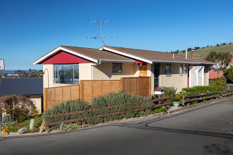 1/14 Millhill Lane, Huntsbury, Christchurch - Carousel 1