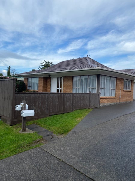 1/35 Galvan Avenue, Sunnyhills, Auckland - Carousel 1