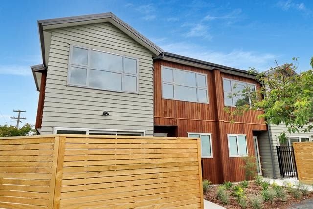 38 Nile Street, Waterloo, Lower Hutt - Carousel 1