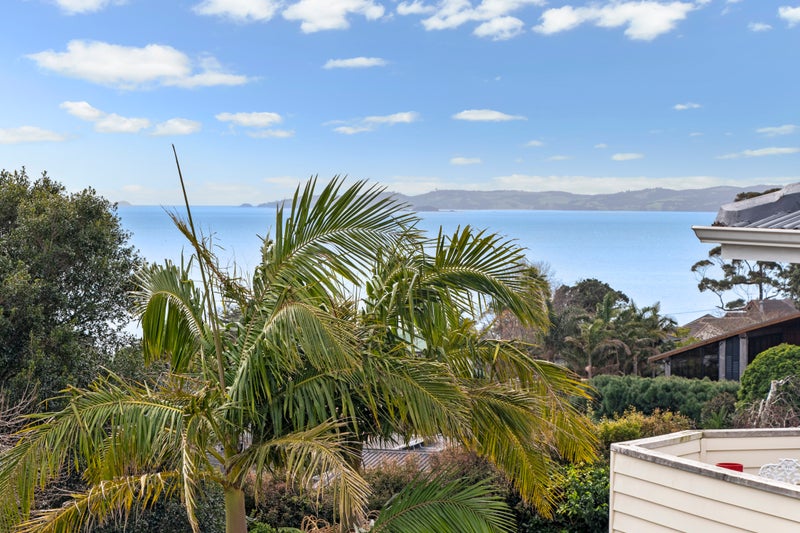2/22 Mcmillan Place, Mellons Bay, Auckland - Carousel 1