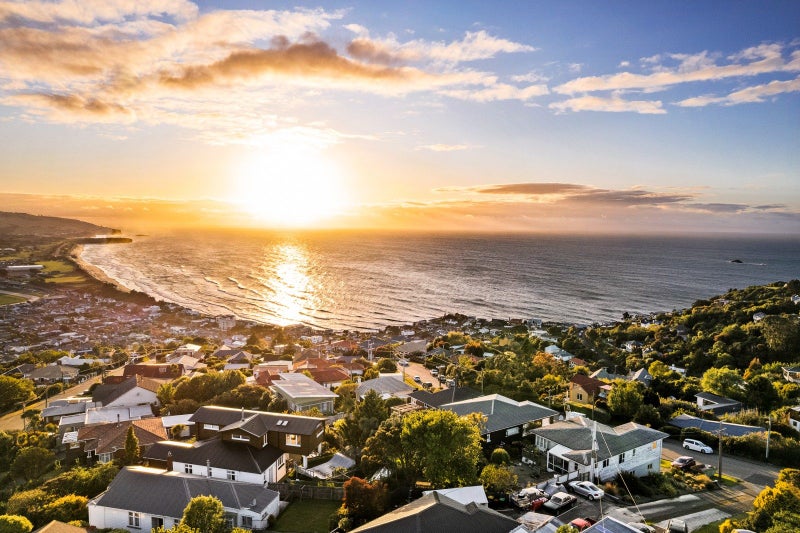 7 Lock Street, Saint Clair, Dunedin - Carousel 1