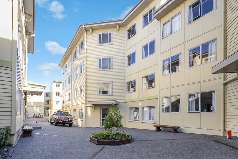 17/4 Sussex Street, Mount Cook, Wellington - Carousel 1