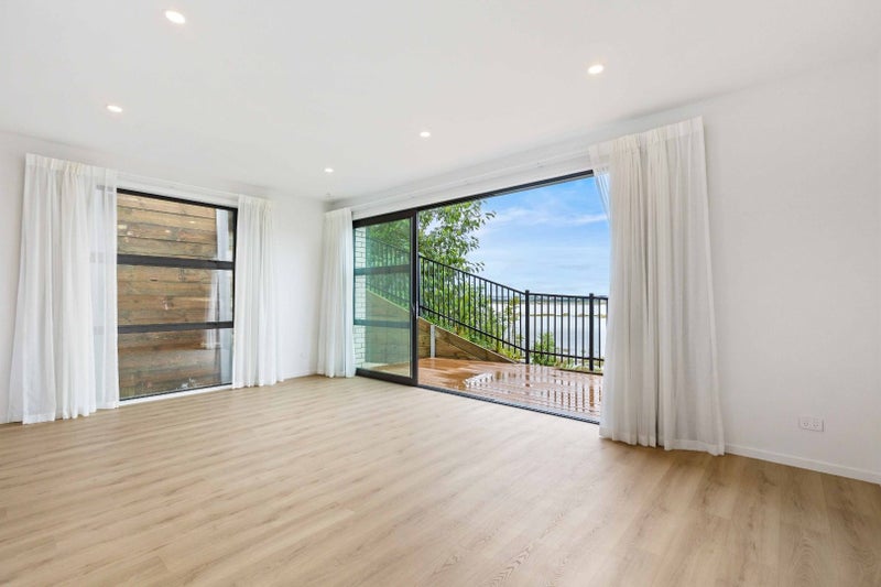 82 Alford Street, Waterview, Auckland - Carousel 2