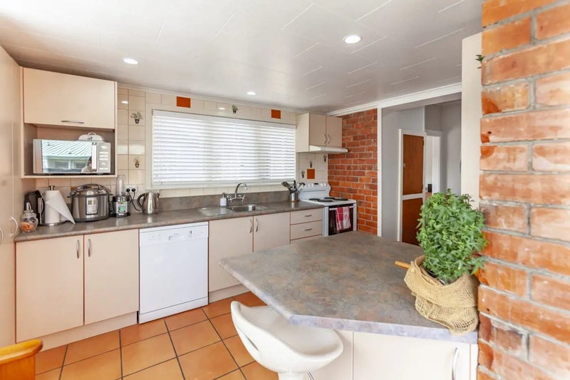 17 Harris Street, Greenmeadows, Napier - Carousel 2