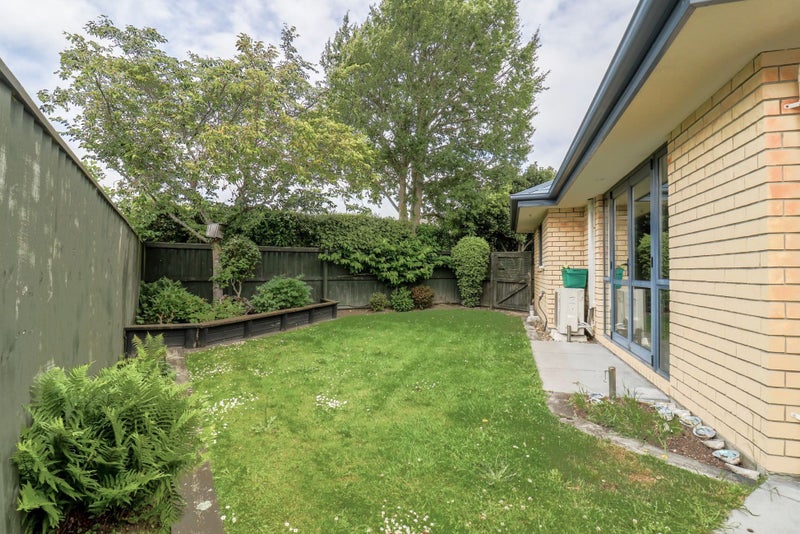 8 Antonia Place, Aidanfield, Christchurch - Carousel 21