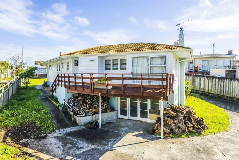 65 Christmas Road, Manurewa, Auckland - Carousel 1