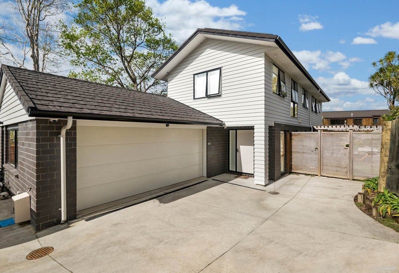 5A Geoffrey Road, Torbay, Auckland - Carousel 1