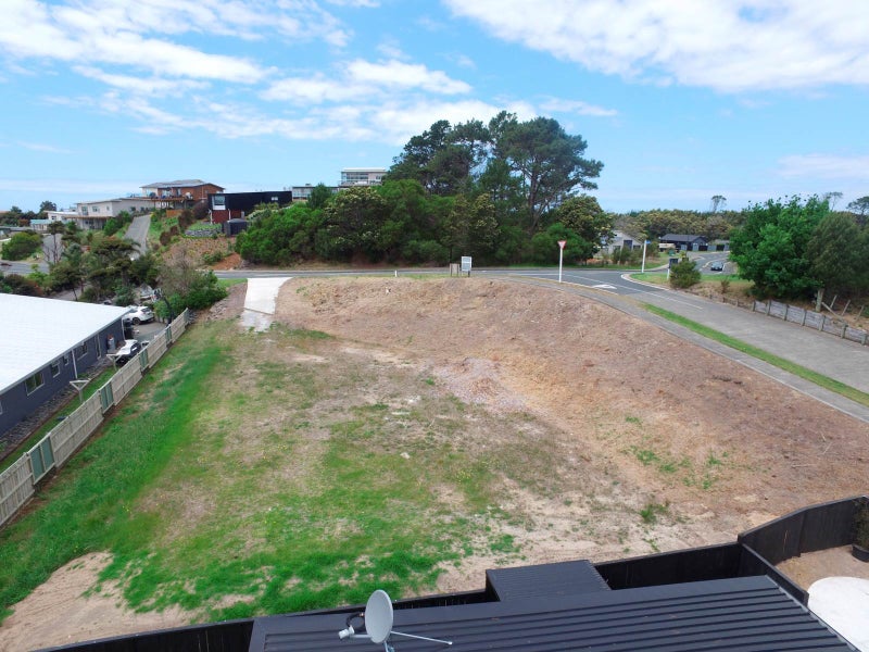 81 Moir Point Road, Mangawhai Heads, Mangawhai - Carousel 2