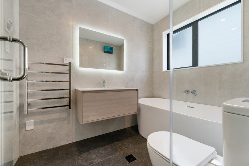 34B Saxon Street, Waterview, Auckland - Carousel 8