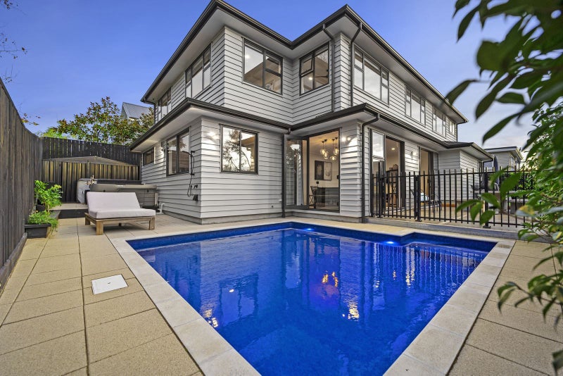 104C Lake Road, Belmont, Auckland - Carousel 1