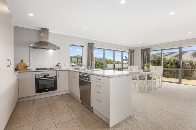 25 Milford Street, Aotea, Porirua - Carousel 28