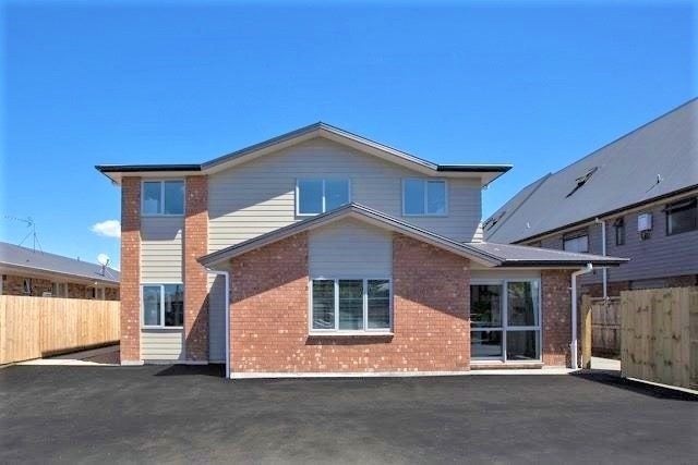 1/92 Moore Street, Hillcrest, Auckland - Carousel 1