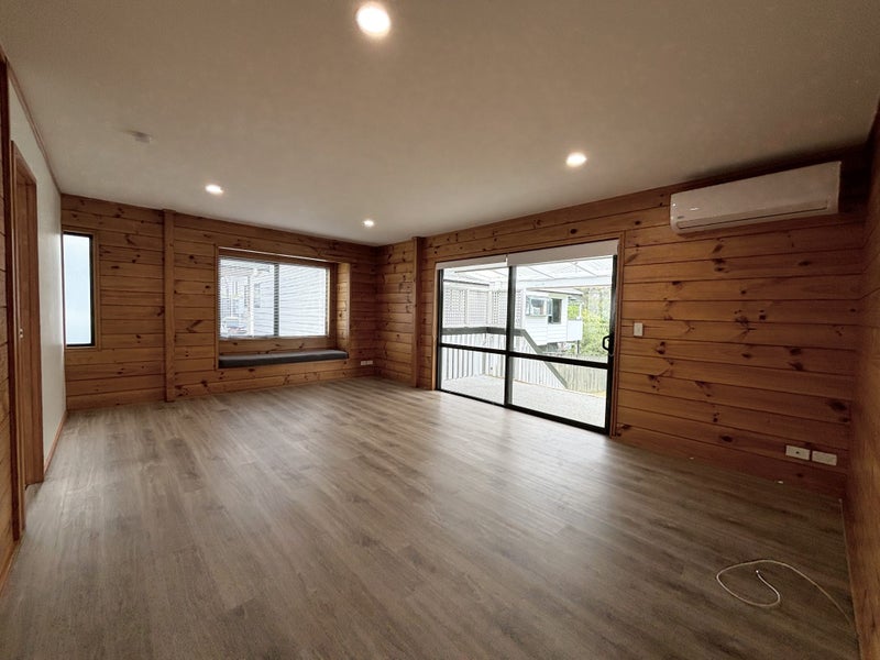 1036B Great North Road, Point Chevalier, Auckland - Carousel 2