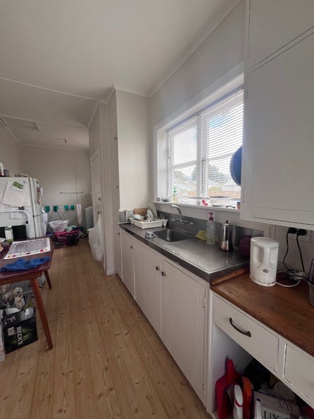 24 Charleston Avenue, Boulcott, Lower Hutt - Carousel 5