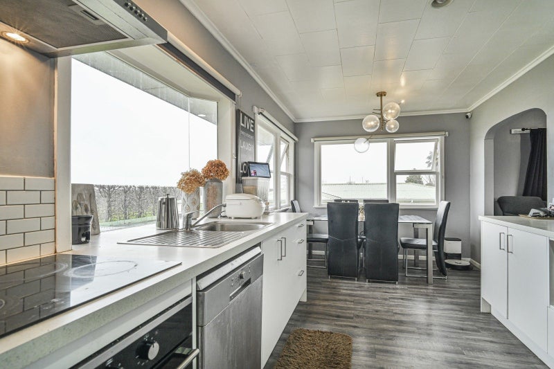 84 Folkestone Drive, Flaxmere, Hastings - Carousel 2