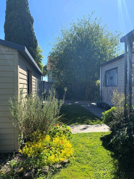 100A Fairfield Road, Fairfield, Hamilton - Carousel 11