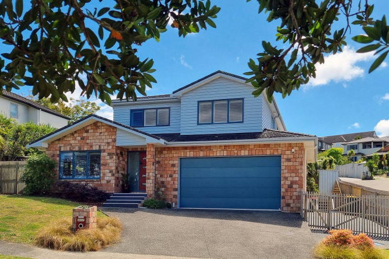 6 Carol Lee Place, Albany Heights, Auckland - Carousel 1