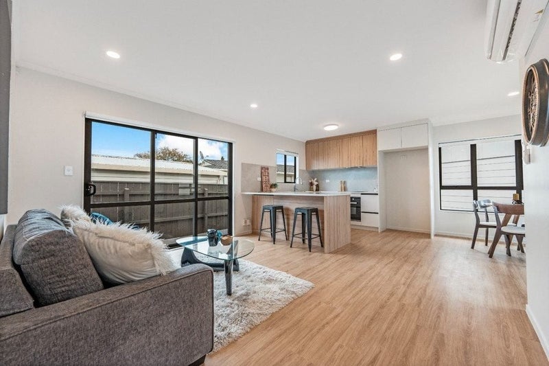 11 Murillo Place, Henderson, Auckland - Carousel 2