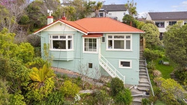 4 Paisley Terrace, Karori, Wellington - Carousel 1