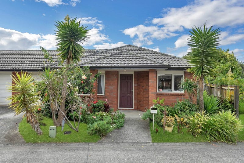 16/36 Growers Lane, Mangere East, Auckland - Carousel 1