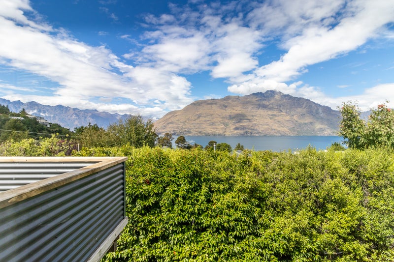19A Arawata Terrace, Fernhill, Queenstown - Carousel 1