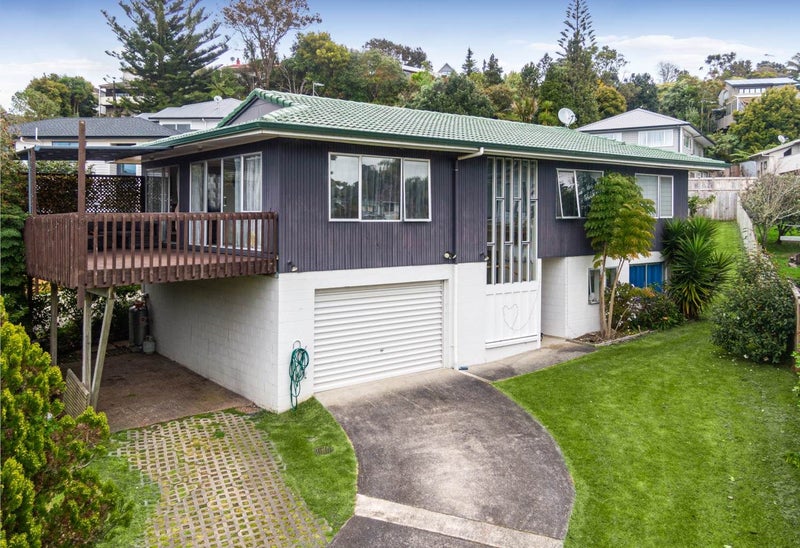 38 AWARUKU RD, Torbay, Auckland - Carousel 1