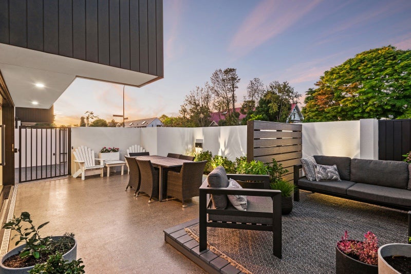 42 Merivale Lane, Merivale, Christchurch - Carousel 2