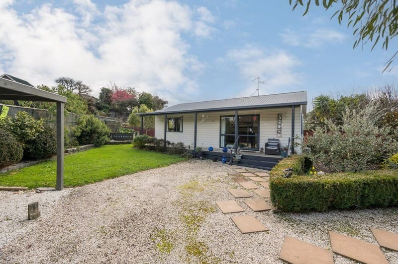 34 Greenway Crescent, Hope, Richmond - Carousel 1