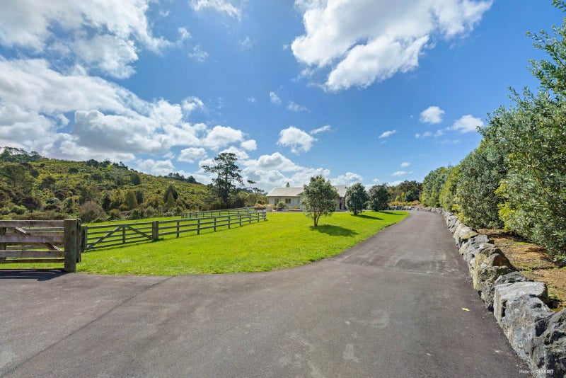 41 Griggs Road, Howick - Carousel 2