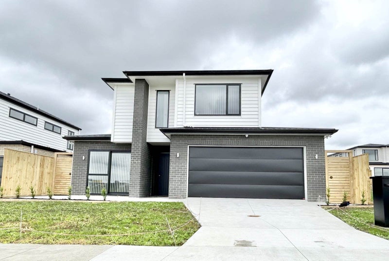 69 Malahide Drive, Flat Bush, Auckland - Carousel 1